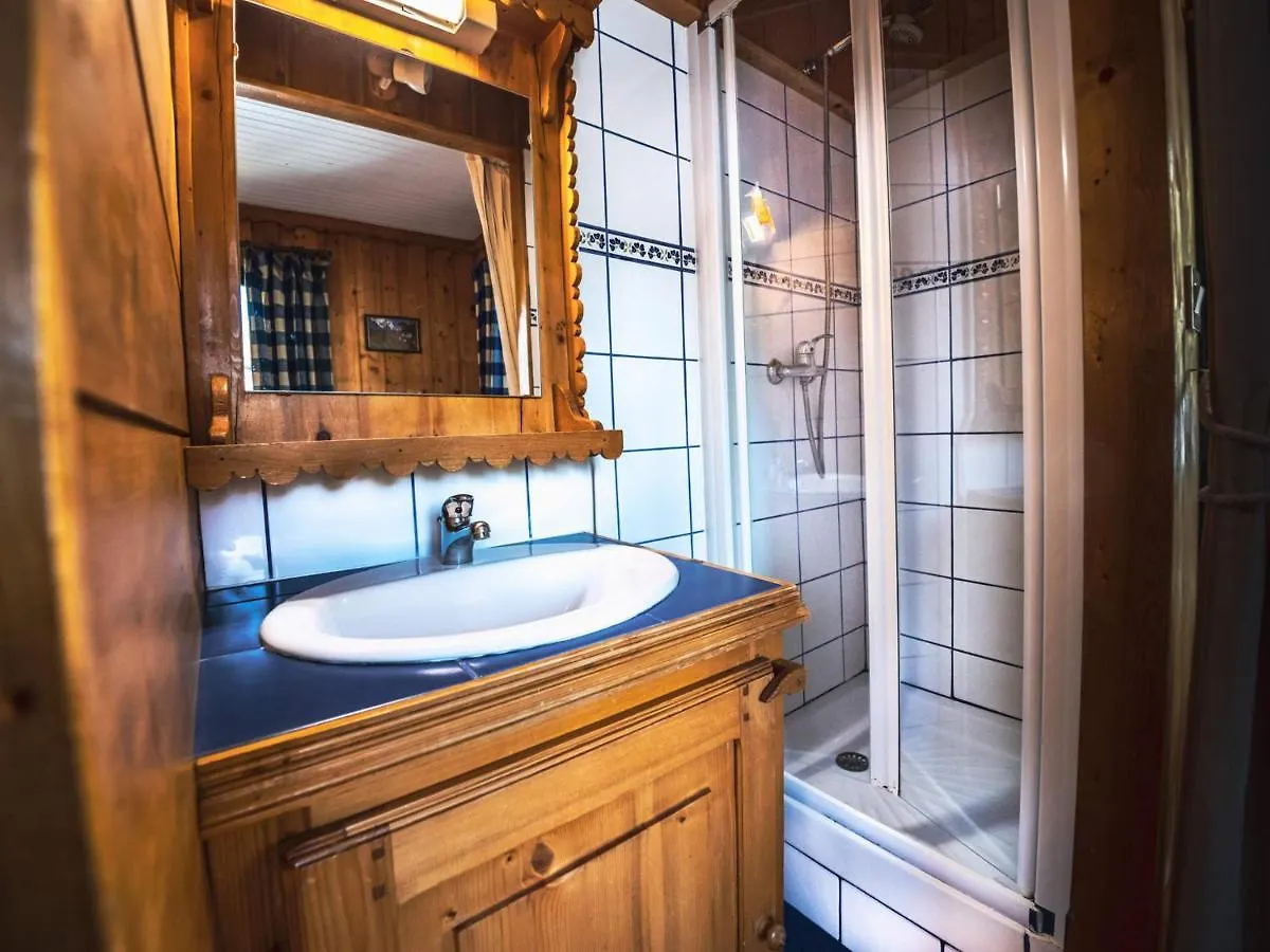 아파트 Appartement Renove Dans Chalet Savoyard - Proche Des Pistes, Balcon, Animaux Admis - Fr-1-502-355 티뉴