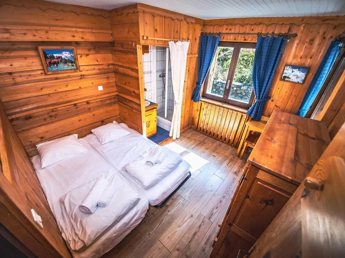 Appartement Renove Dans Chalet Savoyard - Proche Des Pistes, Balcon, Animaux Admis - Fr-1-502-355 티뉴